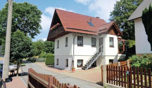 Four-Bedroom Holiday Home