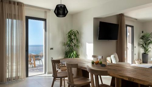 Two Bedroom villa with Private Pool and Sea View