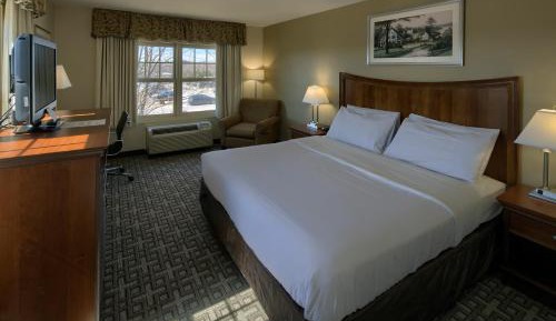 Standard King Room - Non-Smoking 