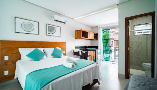 Apartment with Balcony and Kitchenette