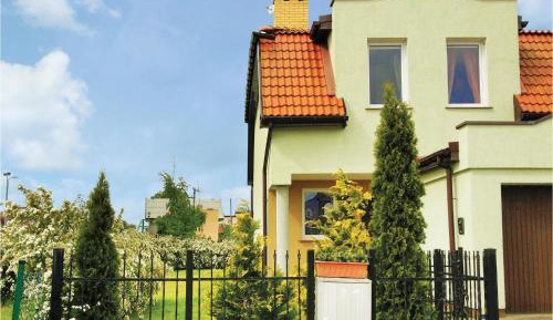 Four-Bedroom Holiday Home
