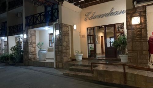 King Studio with Sofa Bed