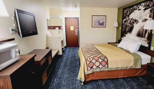 King Room - Non-Smoking