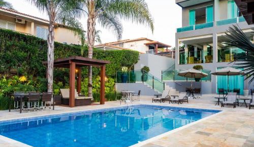 Queen Room with Pool View