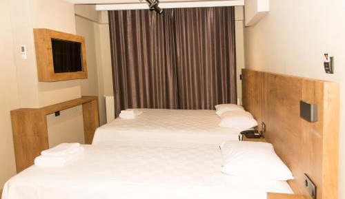 Triple Room with City View