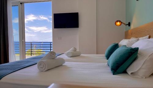 Deluxe Double or Twin Room with Sea View