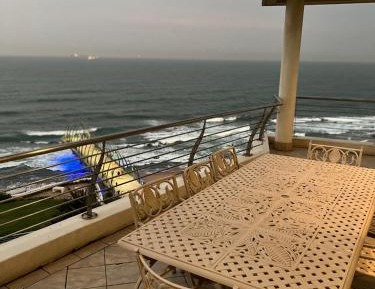 3 Bedroom Ocean View Apartment