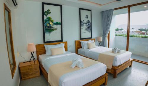 Twin Room with Mountain View - No Bathtub