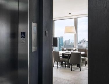  Harbor & City View Suite