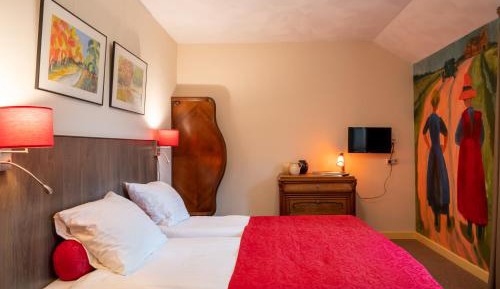 Twin Room with Private Bathroom