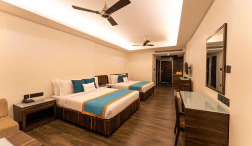 Deluxe Family Room