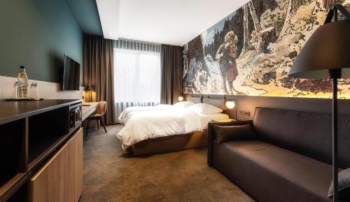 Large Double or Twin Room