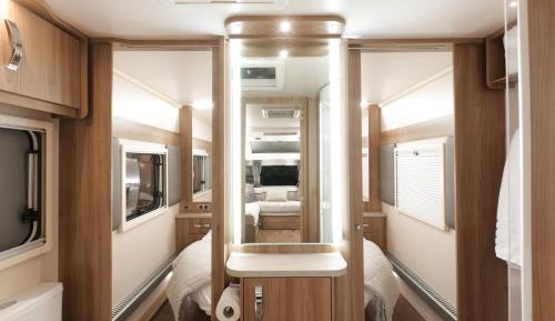 Premium Caravan