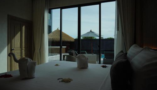 Double Room with Pool View