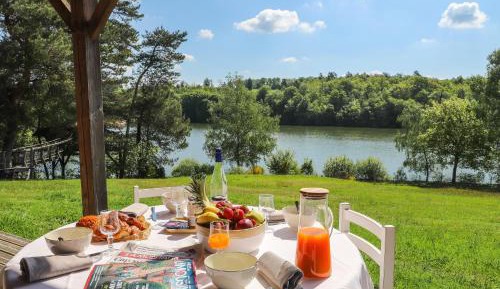Chalet with Lake View