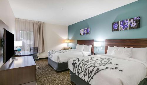 Standard Queen Room with Two Queen Beds - Non Smoking 