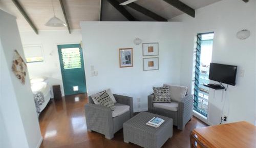 One-Bedroom Bungalow