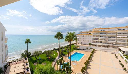 Superior One-Bedroom Apartment with Balcony
