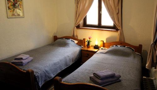 Twin Room with Private Bathroom