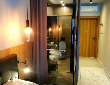 Deluxe Double Room with Shower