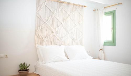 Executive Maisonette with Private Pool and Sea View