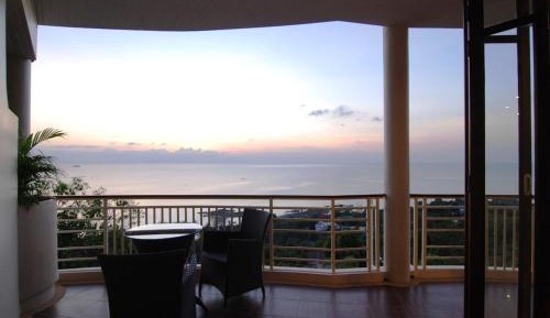 Sea View Corner Suites