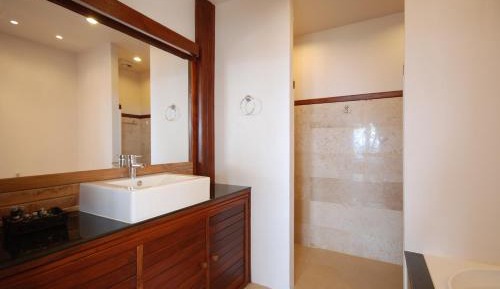 2 bedroom Sea View suite with panoramic rooftop