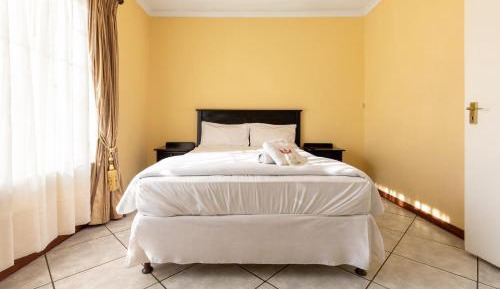 Double Room with Shared Bathroom