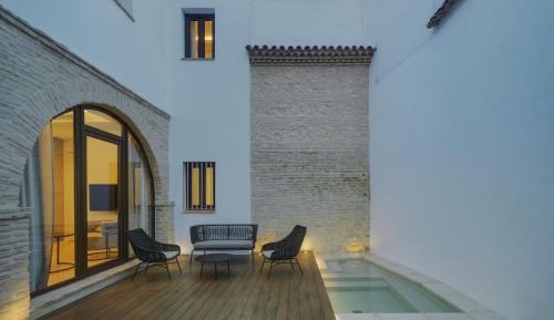 Apartment with Pool View 