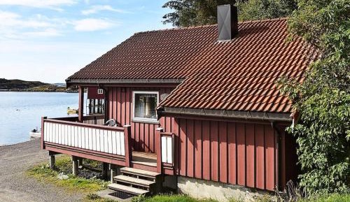 Two-Bedroom Holiday Home