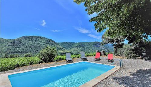 Three-Bedroom Holiday Home 