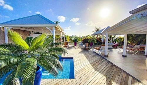 Deluxe Villa