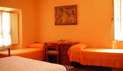 One-Bedroom Apartment with Balcony and Mountain View  