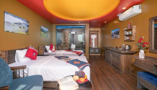 Twin Room with Mountain View