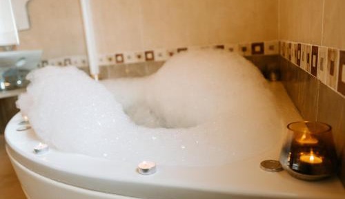 Double Room with Spa Bath