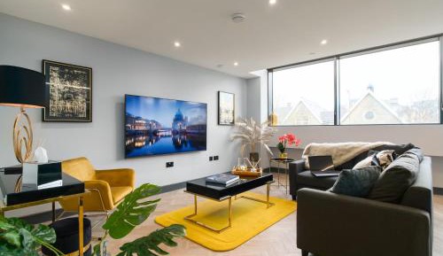 Duplex Apartment with Balcony