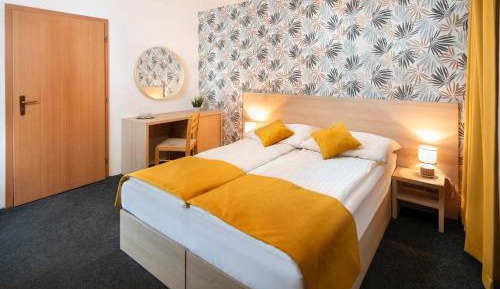 Double or Twin Room with Extra Bed
