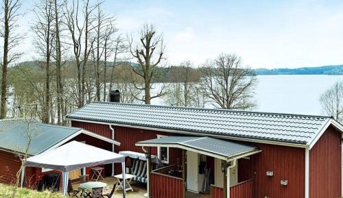 Two-Bedroom Holiday Home