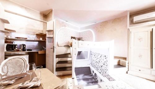 King Suite with Spa Bath