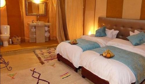 Deluxe Family Room
