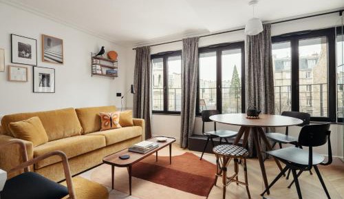 One-Bedroom Apartment with Garden View