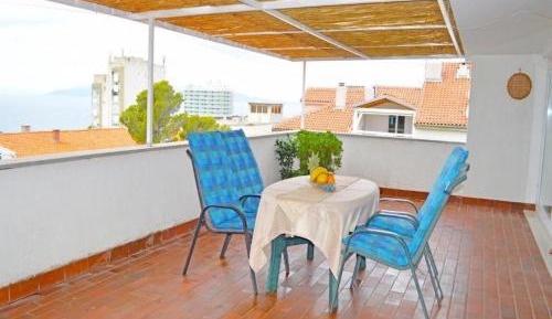 Two Bedroom Apartment with Terrace and Sea View