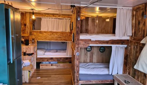 Bed in 6-Bed Mixed Dormitory Room