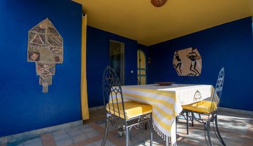 Villa with Garden View