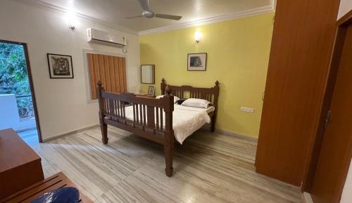 Apartment with Balcony