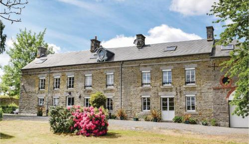 Four-Bedroom Holiday Home
