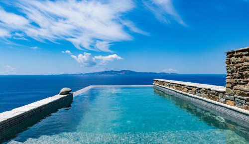 Two Bedroom Villa with Private Pool & Sea View