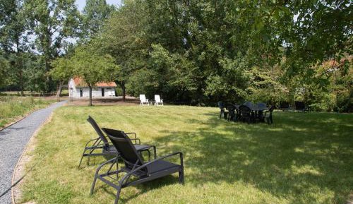 Studio with Garden View