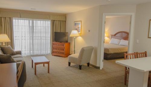 One-Bedroom King Suite