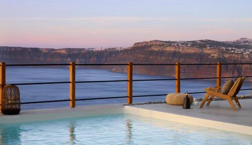 Superior Villa with Loft with Caldera View and Private Pool